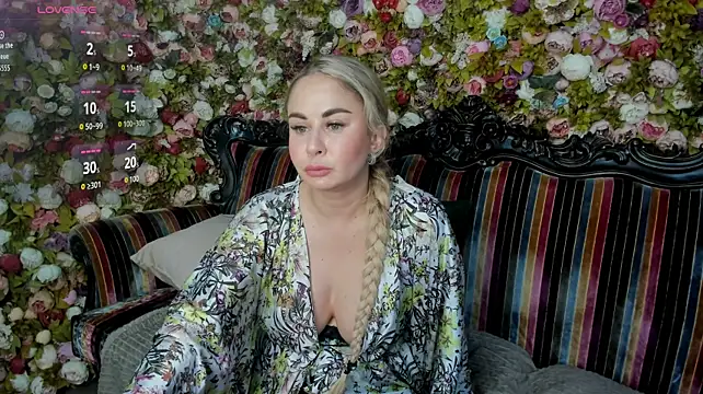 TIFF_THE_MILF Obrolan Langsung XXX