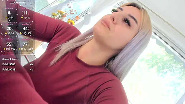 Онлайн чат XXX Ella_Vee
