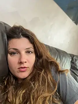 DaisyVibesss - Wet tuesday morning🥰