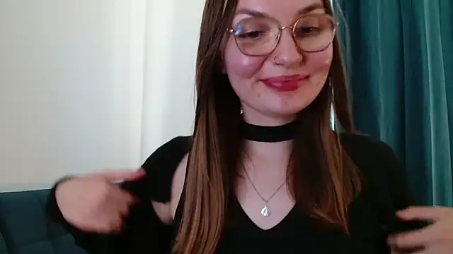 XXX chat uživo modela LooveELLYx