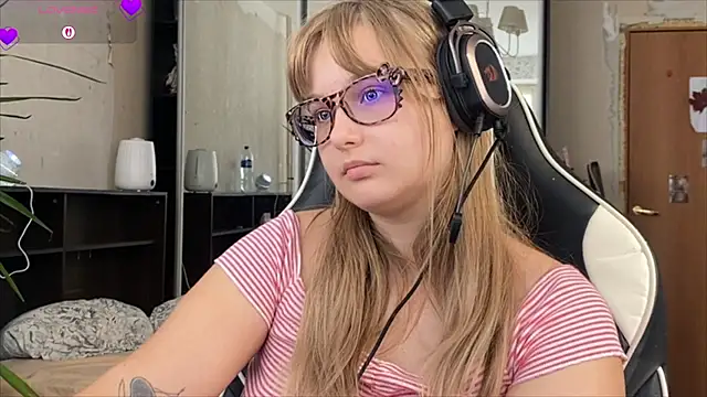 Онлайн чат XXX JacyWinslat