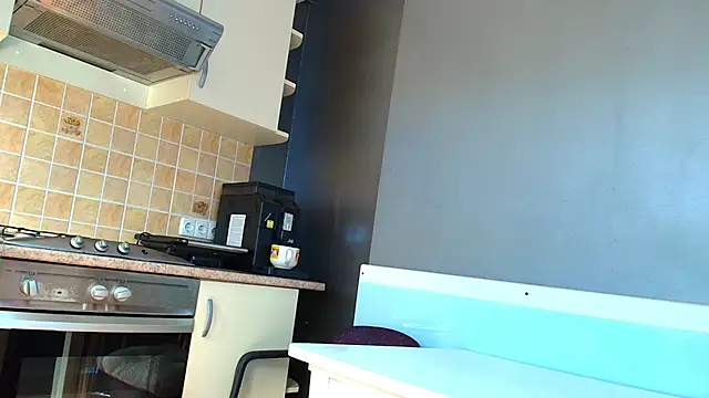 AmmyFlirty - undress me