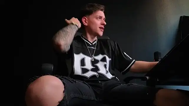 FelixStarkkのライブXXXチャット