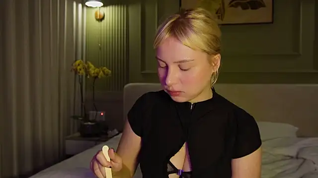 SweetPunisherr - Strip Show