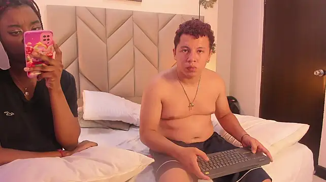 AxelandVioletan Live XXX chat