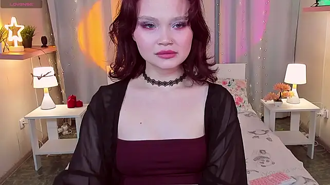 EmilyChaves Adlı Modelin Canlı XXX Sohbeti
