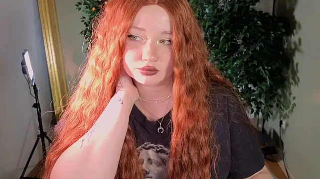 Carolina_elf - spit on boobs