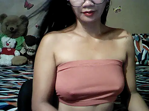 Chatroom XXX en direct de Mia_Rein