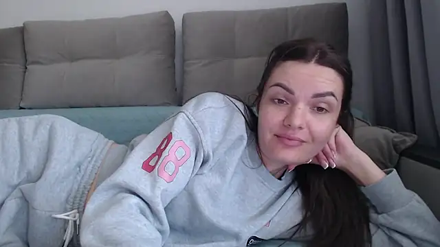 XXX chat uživo modela Isabelitta333