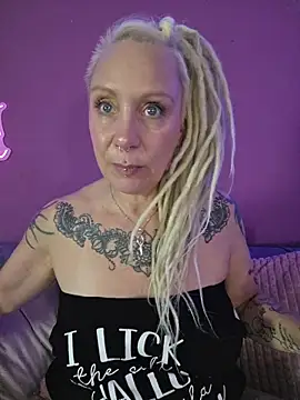 JaninaSecrets_ - BJ Dildo*lt 3 vids you choose