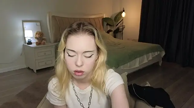 JuanaElden Chat XXX in diretta
