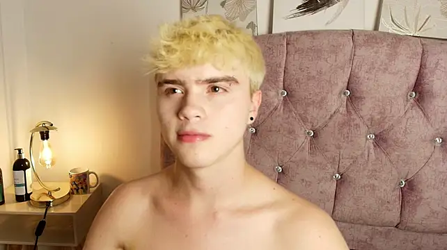 Chat +18 de Ian_Stone ao vivo