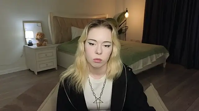 JuanaElden's Live XXX Chat