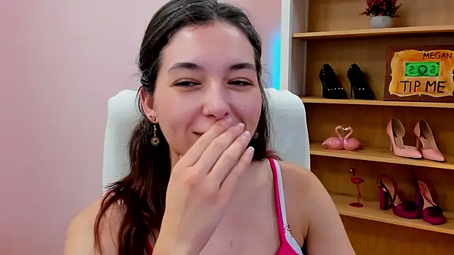 Chat +18 de Meagn_Extasy ao vivo