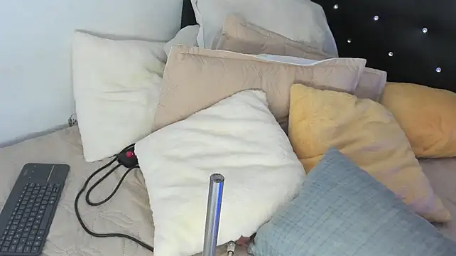 Chat +18 de Reginavegaa ao vivo