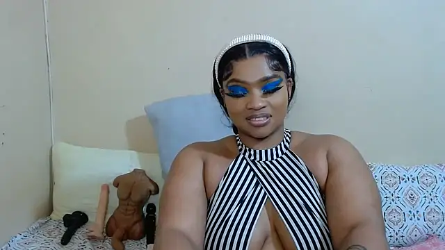 Chat +18 de BootyShakerxxx ao vivo