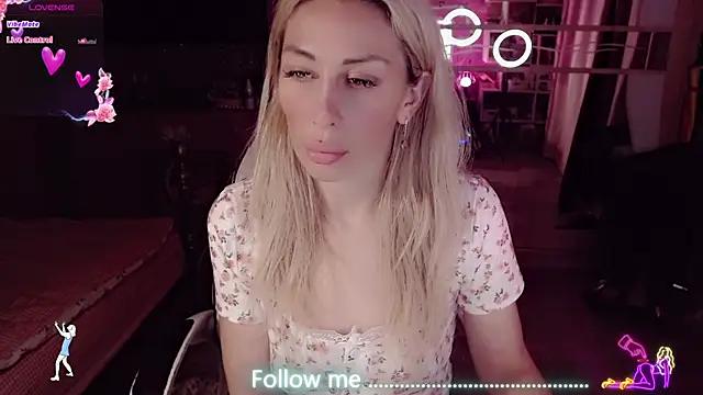 Chat +18 de AnnieGOld_ ao vivo