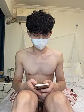 llkiki live XXX chat