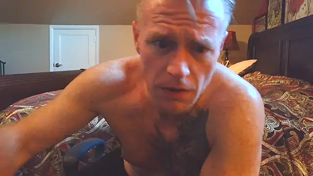 DILFiGuess1's Live XXX Chat