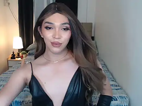 loveasianjhaine24 在線直播表演