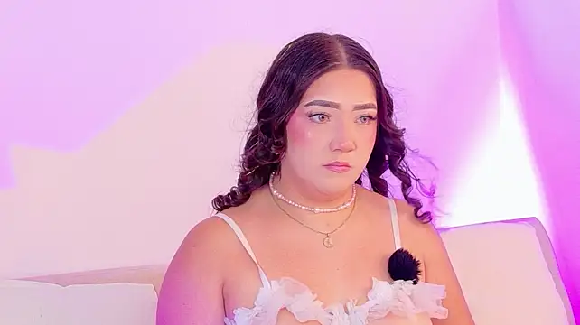 Hannah_pradaa - lush in as