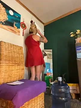 Eisheth_Zenunim_ Live XXX-Chat