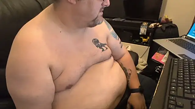 bigcuddlebear69er Live XXX-chat