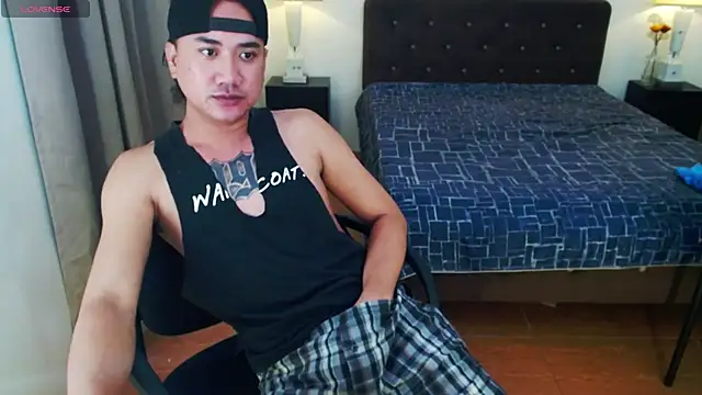 ExtraLarge_Ron Show Webcam