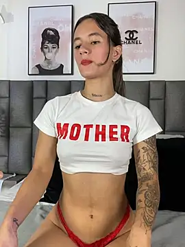 دردشة JuliaColemann الجنسية المباشرة