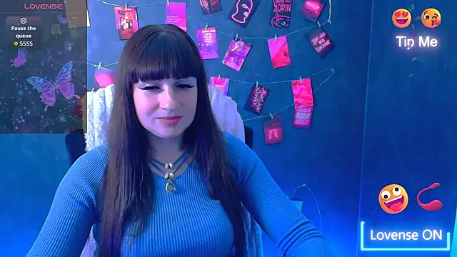 צ'אט XXX בשידור חי של Violla_My