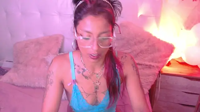 Chatroom XXX en direct de SamathaMay
