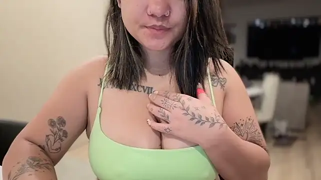 Momgoeswild - SQUIRT & SHOWER SHOW!