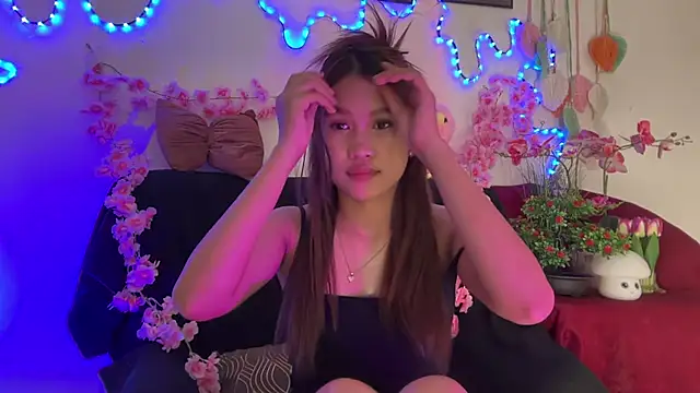 elonarae Adlı Modelin Canlı XXX Sohbeti