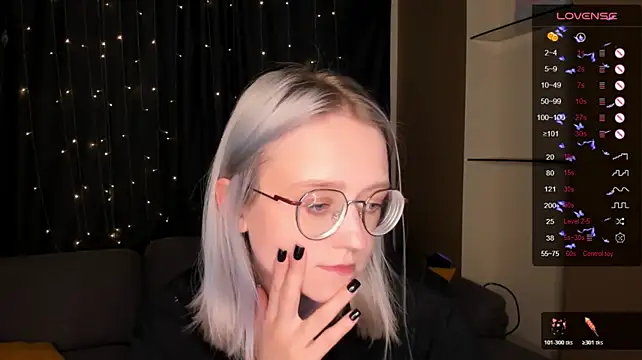 Živý XXX chat LunarGlow