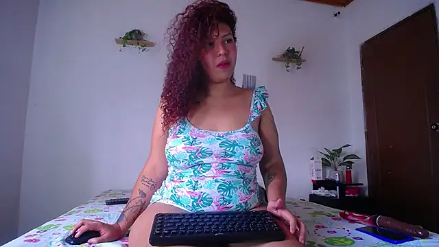 CamileRousse - KISSES