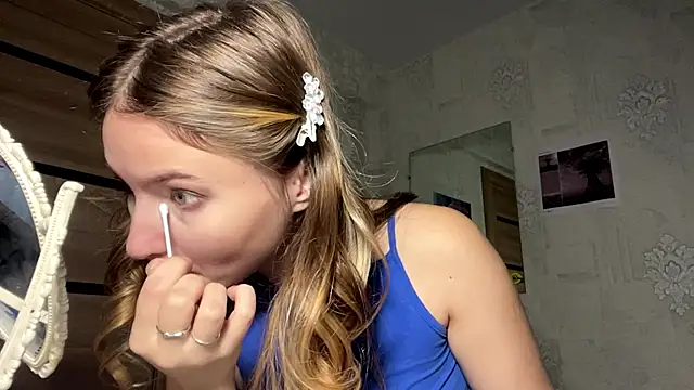 HeIen_cute - Sweet Lip Massage