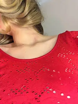 NicoleCut