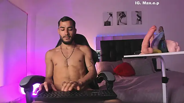 maxpower830 Live XXX-Chat