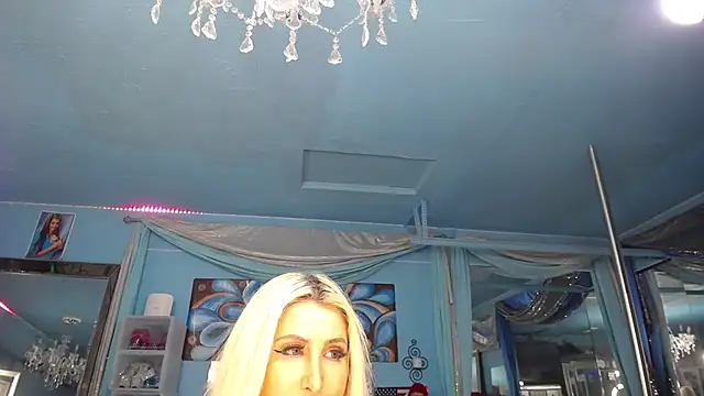 ADRIANNA_FOX's Live XXX Chat