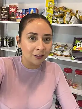 Chat +18 de kysha_00 ao vivo