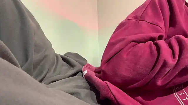 צ'אט XXX בשידור חי של Jeremy1Scott