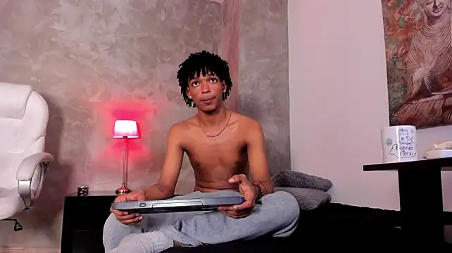 Chat +18 de Raymond_steel ao vivo