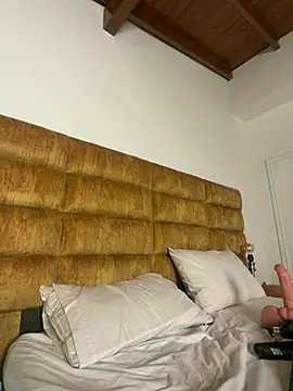 Karolvegaa - fingering pussy hard