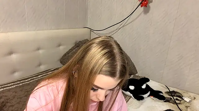 LiviaSmelser - stand up and spin