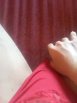 baixinhainsaciavel23 Adlı Modelin Canlı XXX Sohbeti