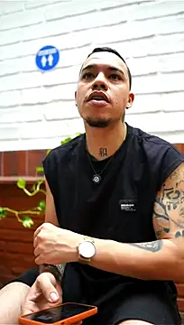 Chat +18 de AlphaMasterXxx ao vivo