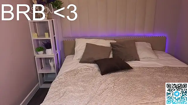 Leslie_Scott - The most sexy handbra <3