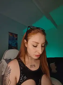 Bennuluspeach_'s Live XXX Chat