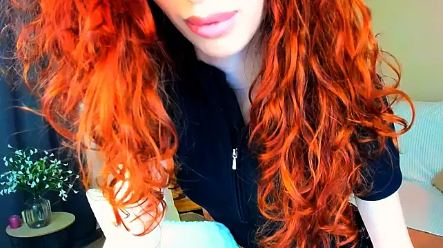 ChristinaConteeree – Naživo XXX chat