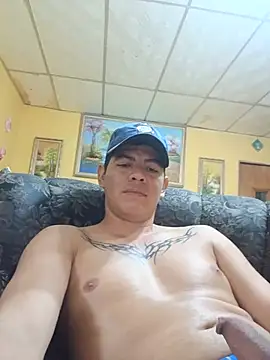 Онлайн чат XXX cristian07_